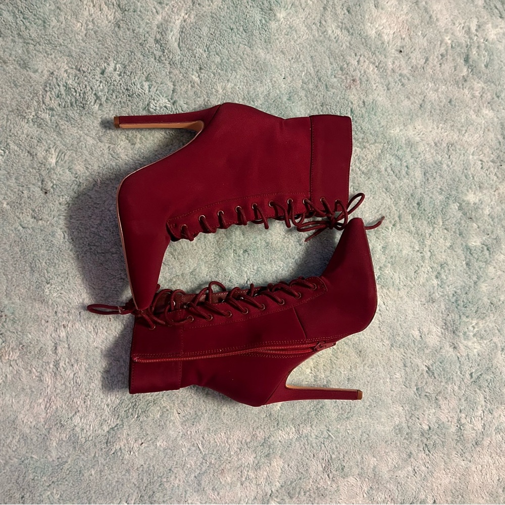Elegant Burgundy Lace-Up Ankle Boots